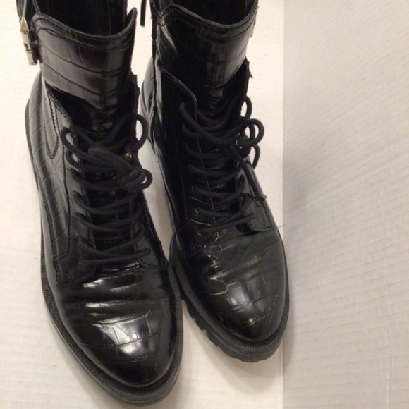 Dolce Vita Paxton Ankle Boots, Size 8 - Picture 5 of 10